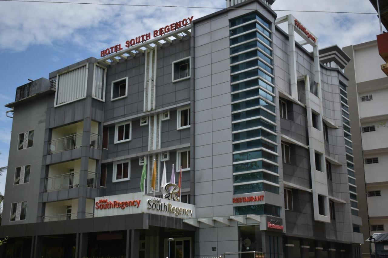 Hotel South Regency, Ernakulam Kochi Exterior foto