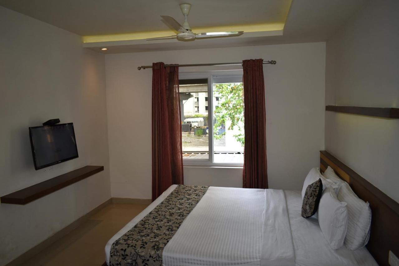 Hotel South Regency, Ernakulam Kochi Exterior foto