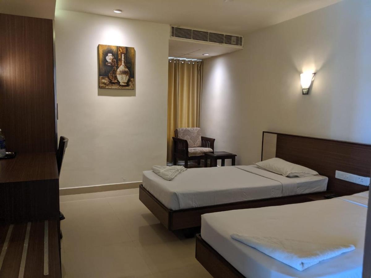 Hotel South Regency, Ernakulam Kochi Exterior foto
